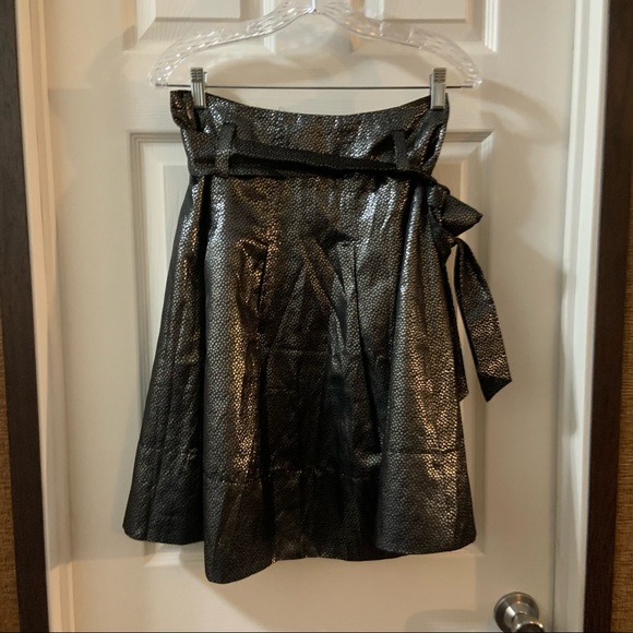 Express Black/Grey Metallic Print Aline Skirt size 4 - Picture 9 of 11